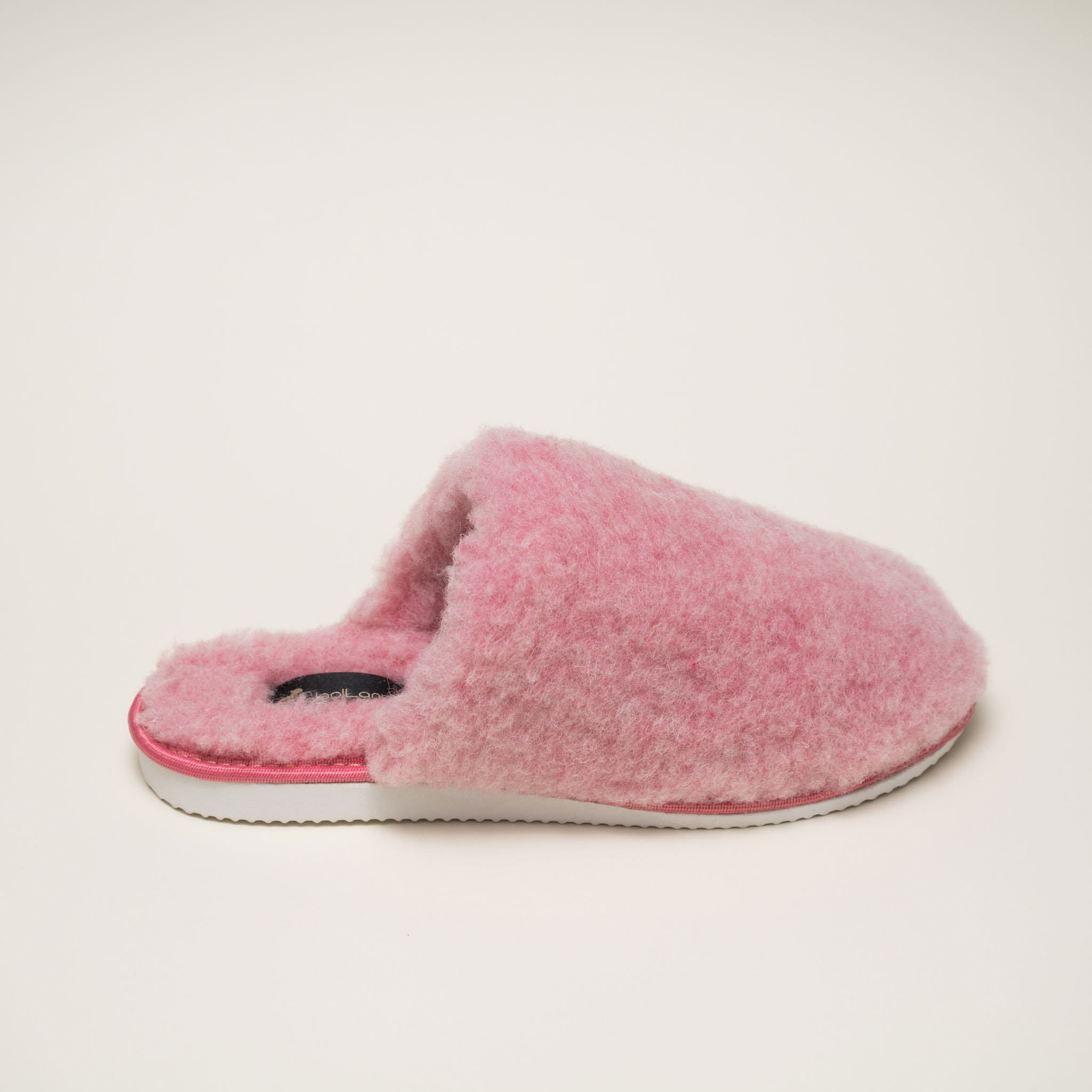 WoolLando dabīgās vilnas čības ar reljefu PINK FLUFFY