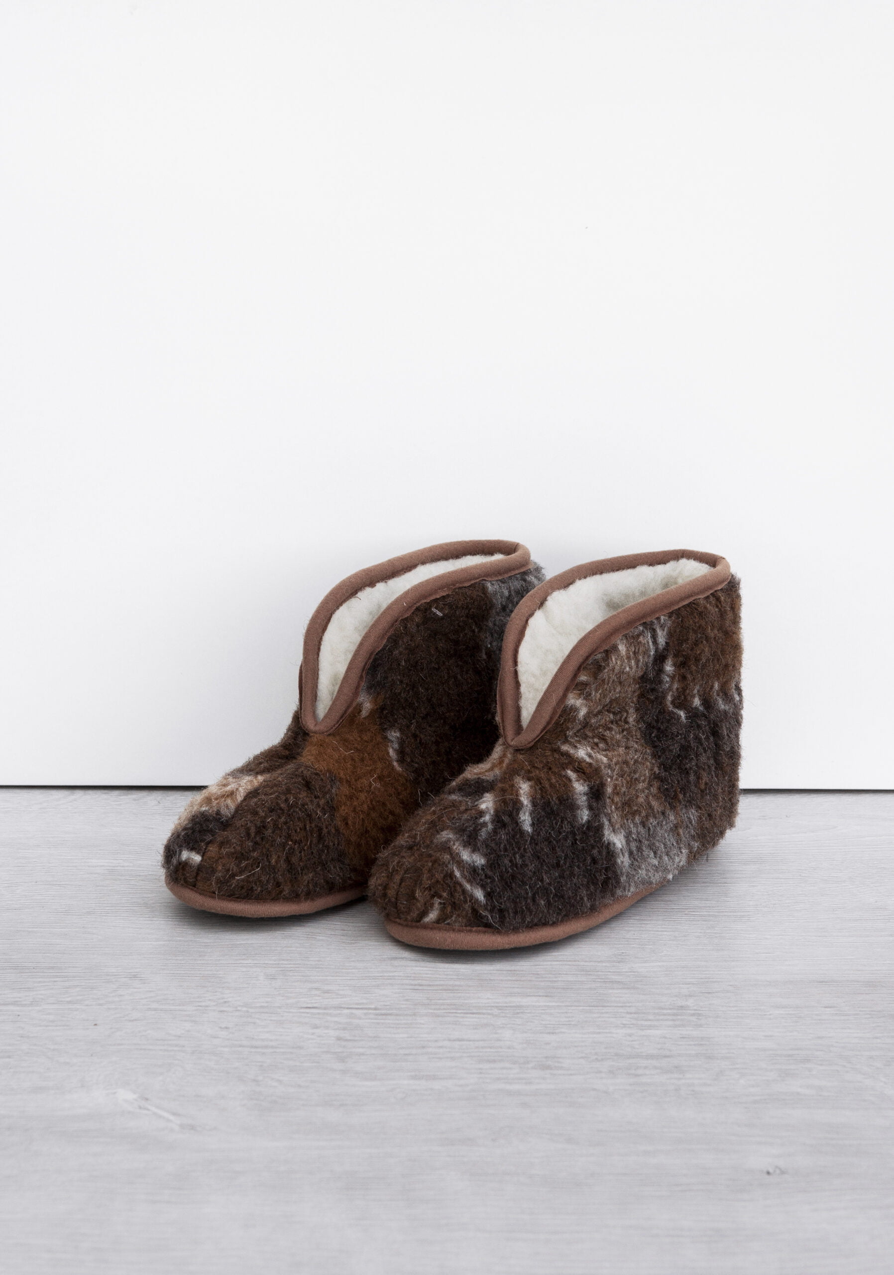 WoolLando Dabīgas Merino vilnas čības BROWNIE