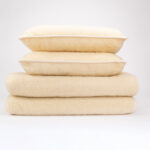 WoolLando dabīgās 100% merino vilnas siltas gultasveļas komplekts