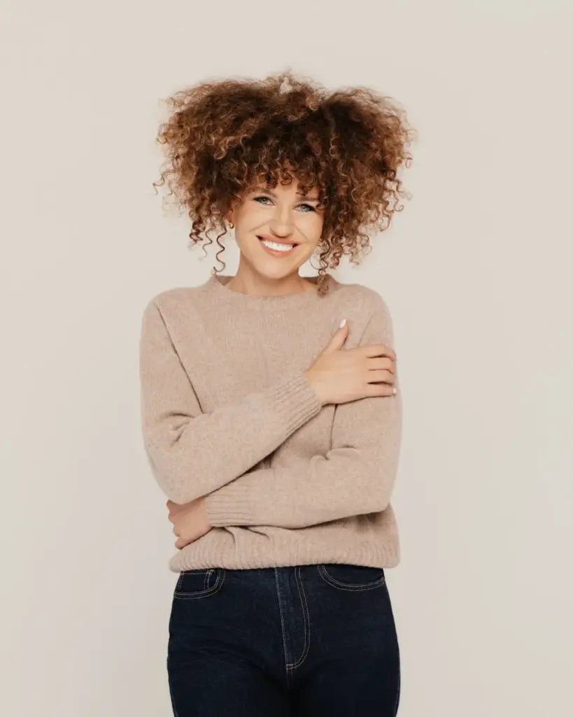 Sieviešu silts 100 % dabīgās vilnas džemperis NIDA