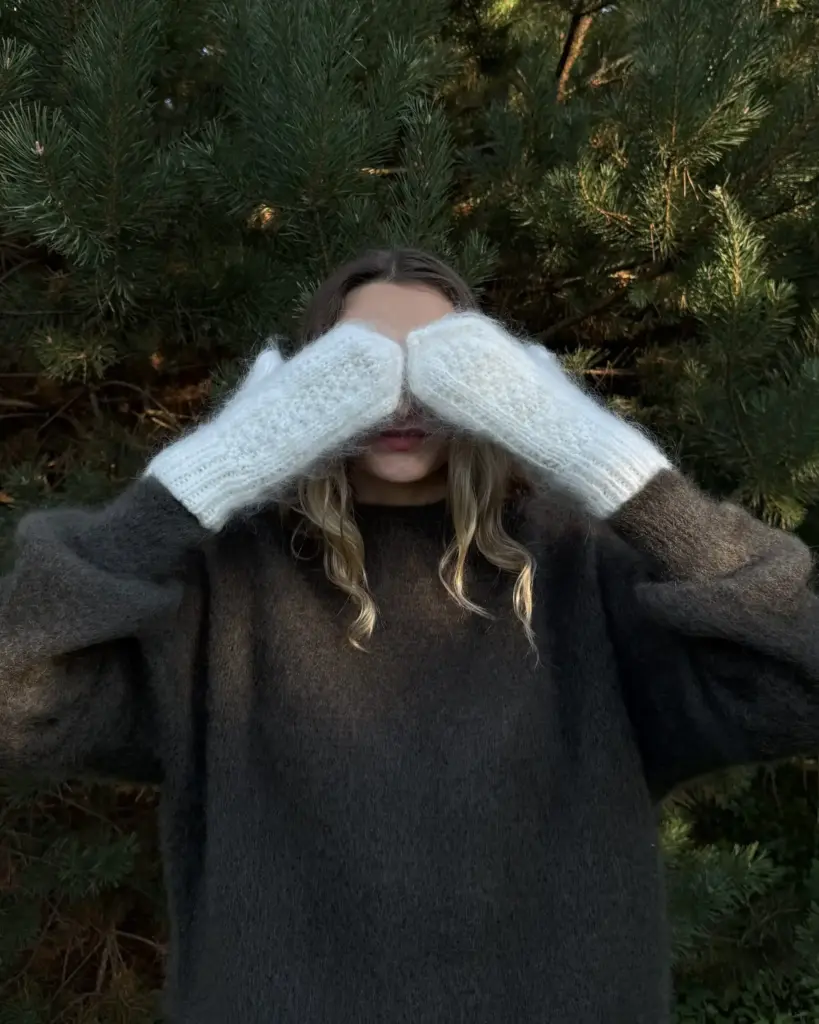 Sieviešu baltas angoras vilnas dūraiņi ALBA