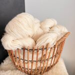 60% Sibīrijas husky suņa vilna, 40% aitas vilna 1 kg – BALTA, WoolLando