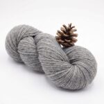 Alpacas vilnas dzija 100 g – PELĒKA, WoolLando