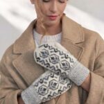 Sieviešu balti merīnovilnas dūraiņi SNOWFLAKE, WoolLando