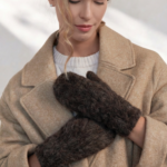 Tumši brūni 100% suņa vilnas dūraiņi "unisex" – WoolLando