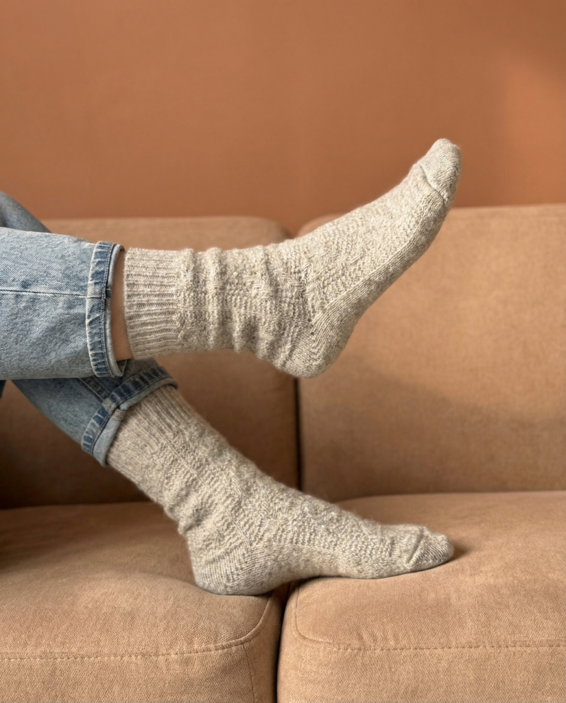 Jaunzēlandes aitas vilnas zeķes – PELĒKA, WoolLando