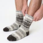 Filcētas 100% Sibīrijas Haskija suņu vilnas daudzkrāsu zeķes, WoolLando