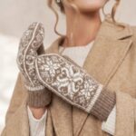 Sieviešu brūni merīnovilnas dūraiņi SNOWFLAKES, WoolLando