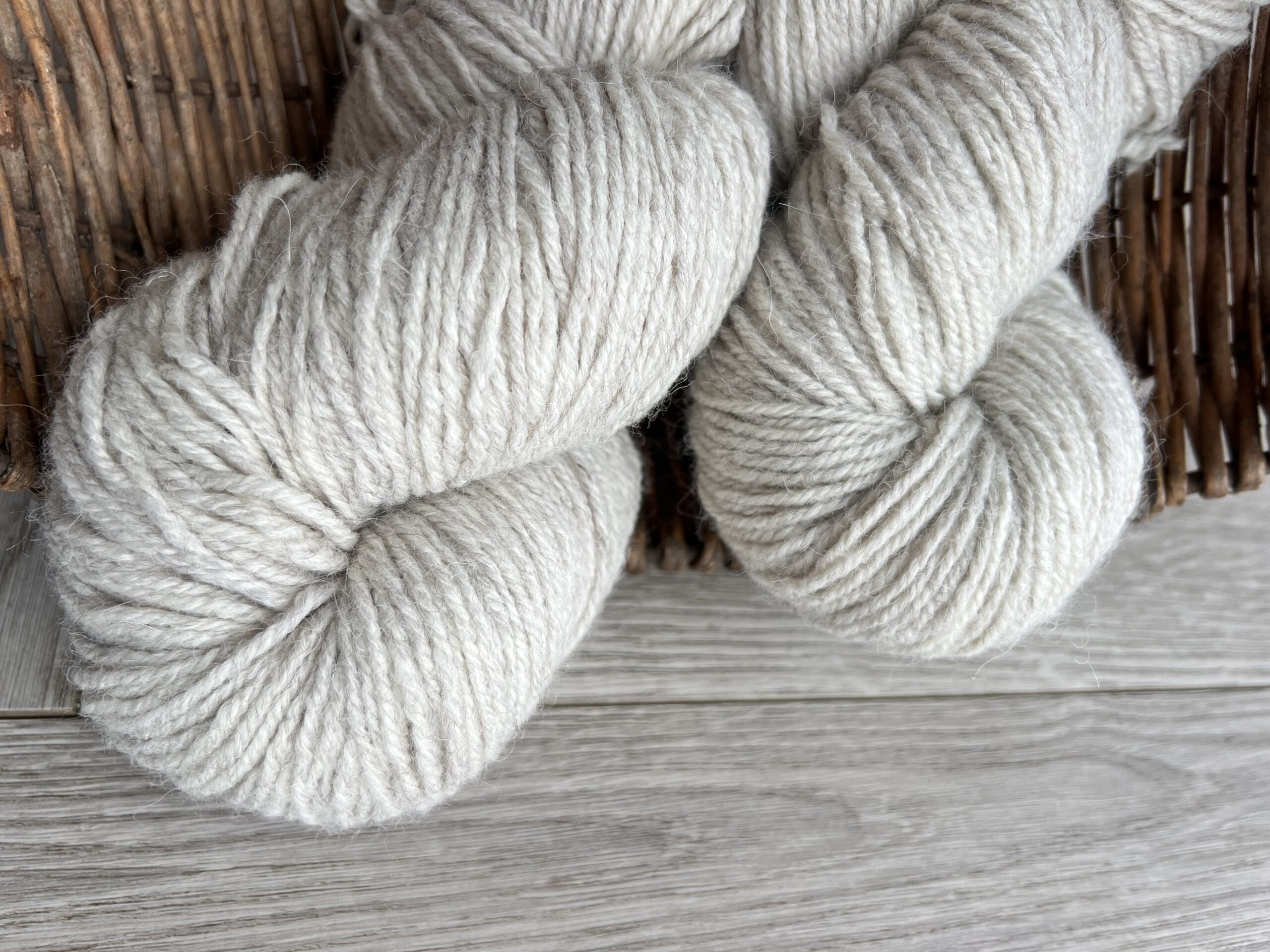 Alpacas vilnas dzija 100 g – KRĒMS, WoolLando
