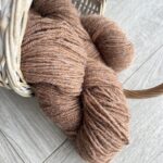 Alpacas vilnas dzija 100 g – BRŪNGANA, WoolLando
